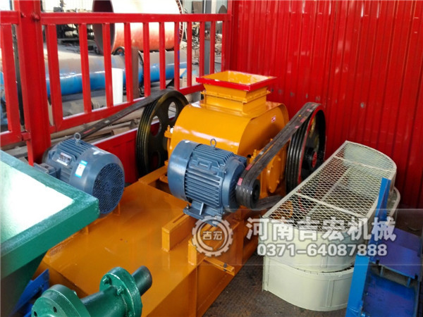 造成對輥破碎機(jī)輥皮磨損的主要因素有哪些？