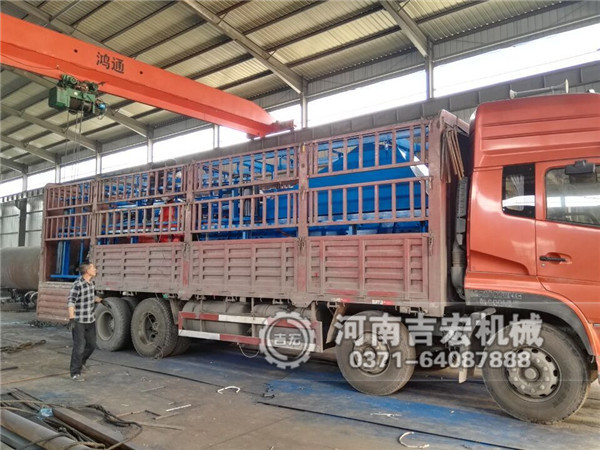 砂石生產(chǎn)線全套設(shè)備發(fā)貨現(xiàn)場