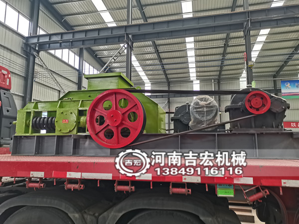 玻璃瓶雙齒輥破碎機(jī)在廢玻璃回收中的關(guān)鍵作用！