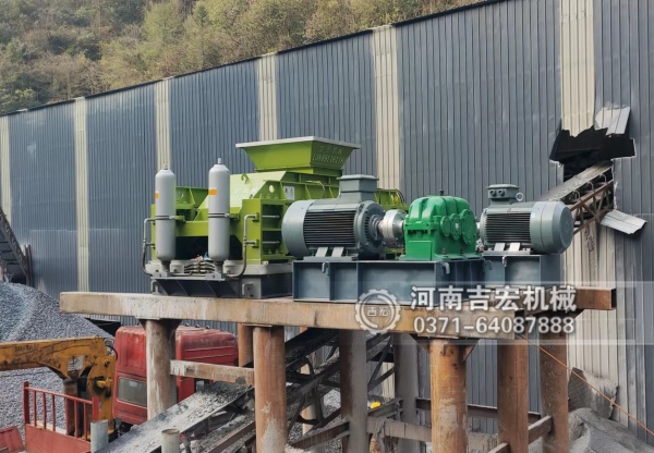 褐煤雙齒輥破碎機(jī) vs 錘式破碎機(jī)：破碎效率、能耗與維護(hù)成本對(duì)比！